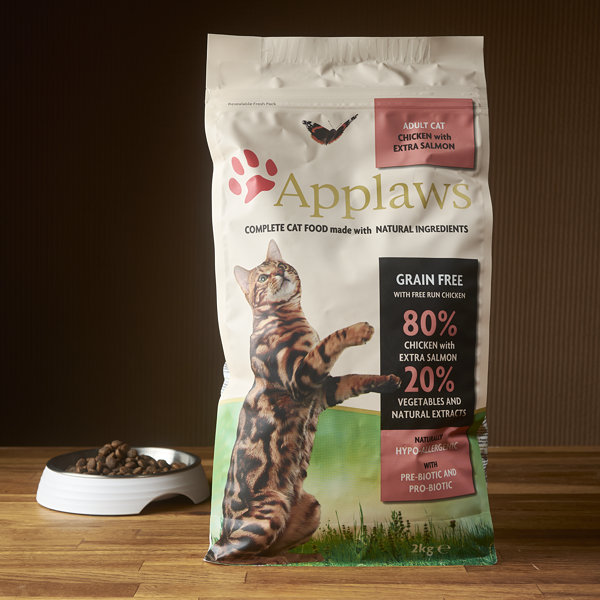 kattmat i naturlig miljö